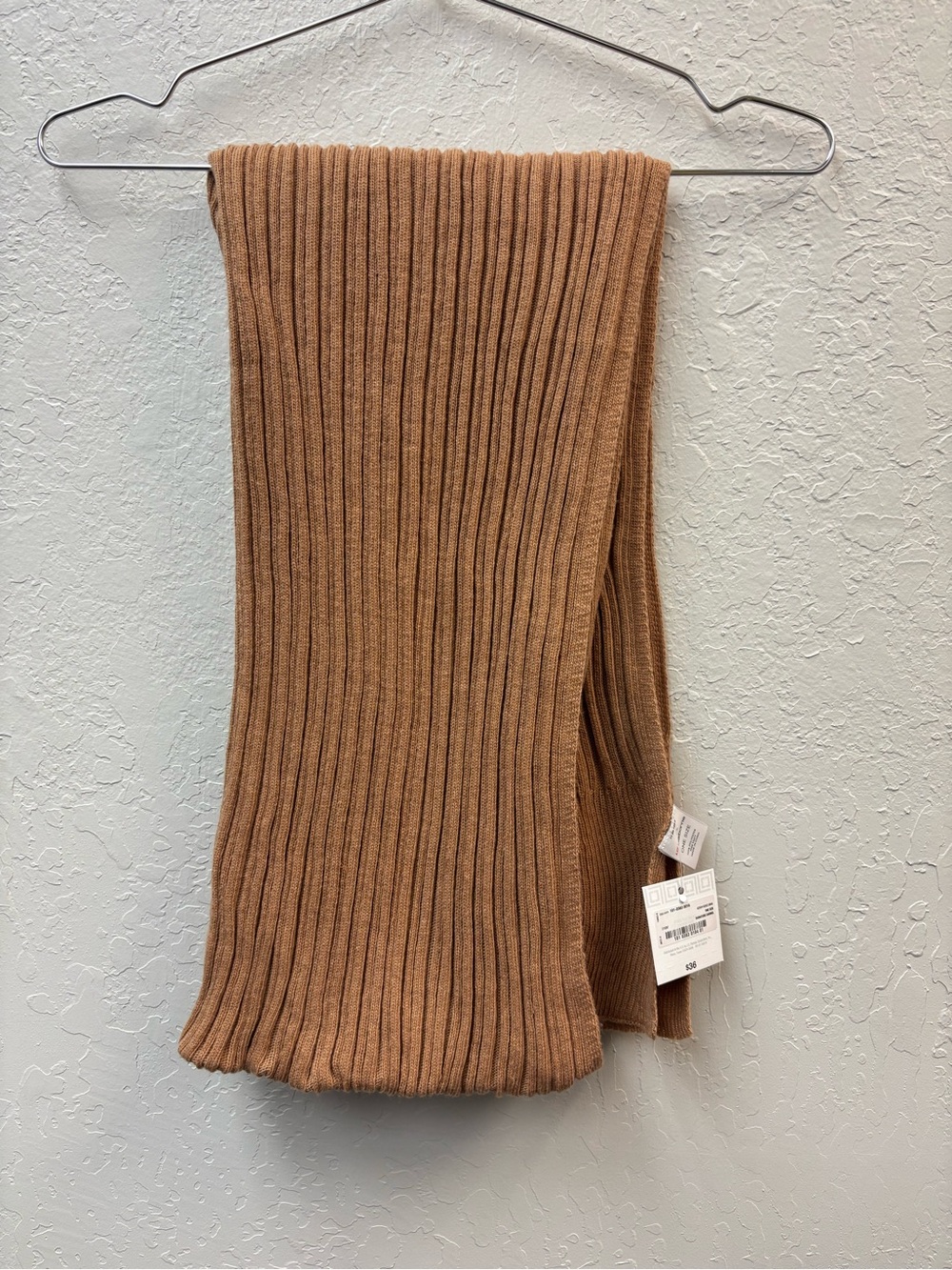 New w tags Liz Claiborne Scarf Tan ribbed Wool Blend Unisex